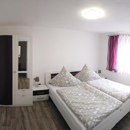 Haus Waldidyll Apartment Lauta Екстериор снимка
