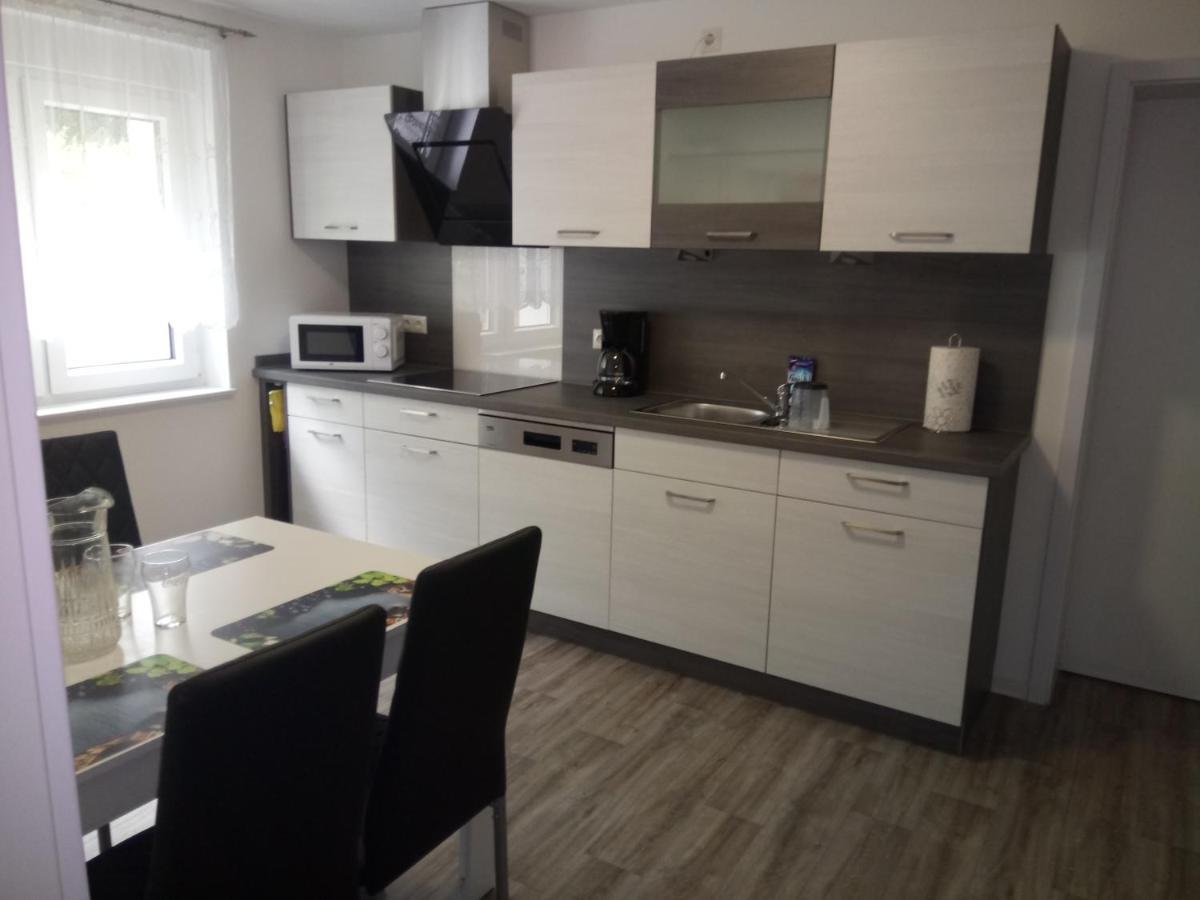 Haus Waldidyll Apartment Lauta Екстериор снимка