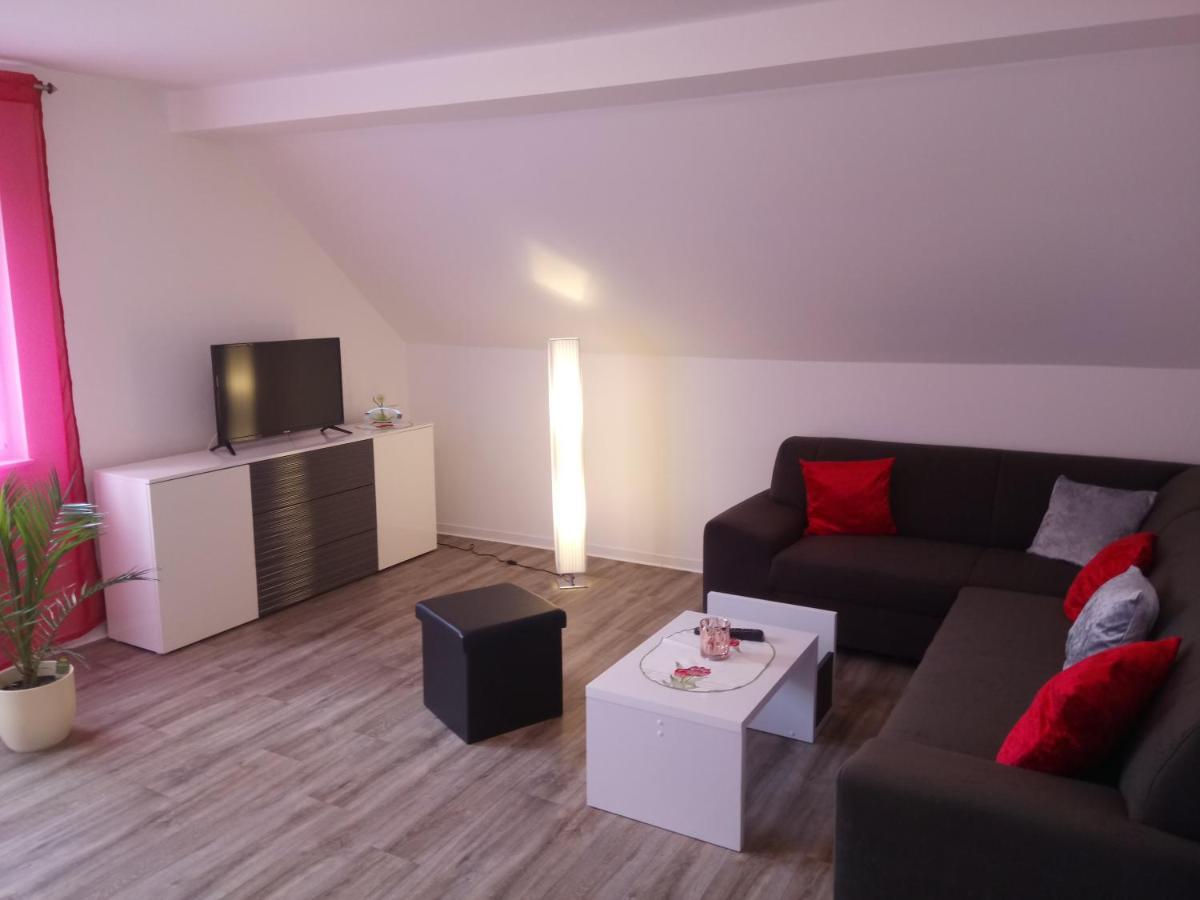 Haus Waldidyll Apartment Lauta Екстериор снимка