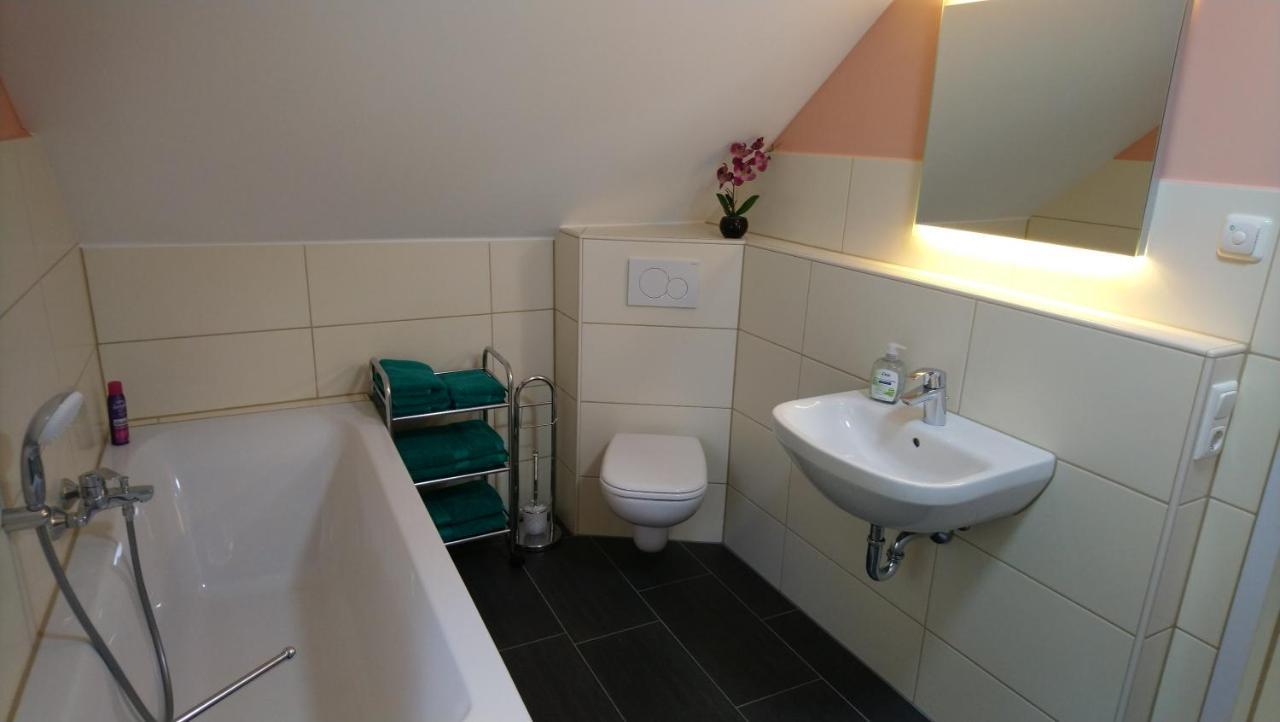 Haus Waldidyll Apartment Lauta Екстериор снимка